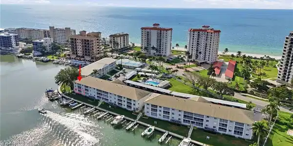 10684 Gulf Shore DR