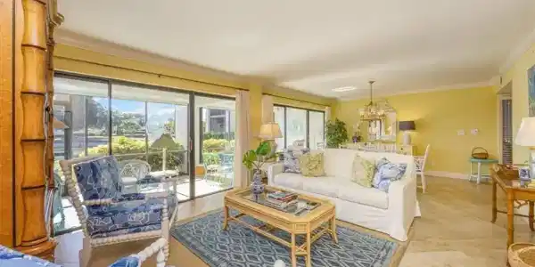 544 Retreat DR