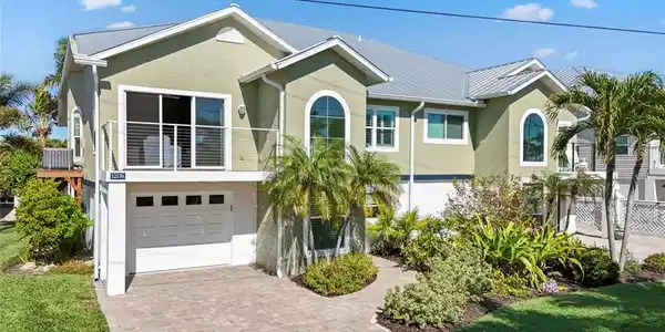 12176 Siesta DR