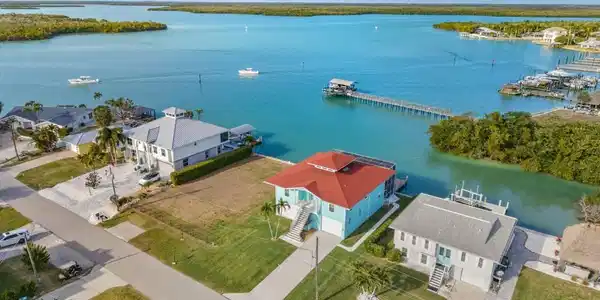 105 Pago Pago DR W