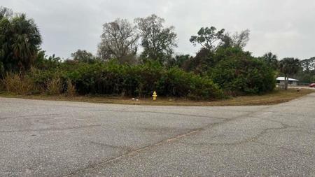 13901 NASSAU DR