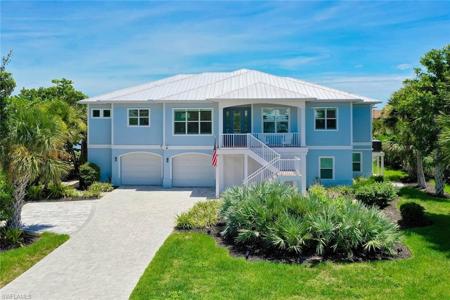 3191 Twin Lakes LN