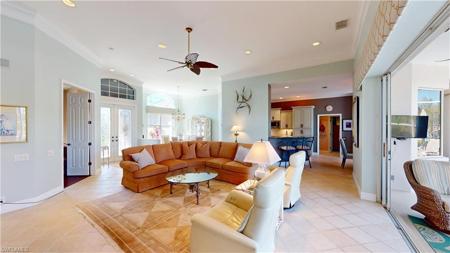 16219 Edgemont DR