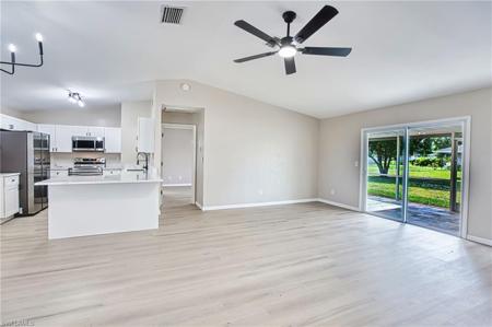 4022 SW 8th PL