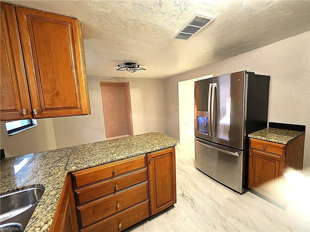 Image 3: Serving area to dining room