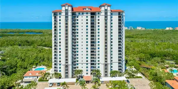 7225 Pelican Bay BLVD