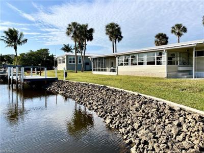 22 Henderson DR