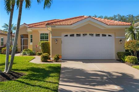 16432 Willowcrest WAY