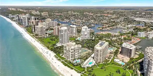 4041 Gulf Shore BLVD N