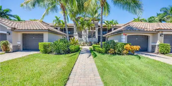 9832 Venezia CIR