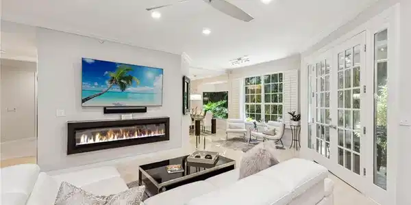 173 Colonade CIR
