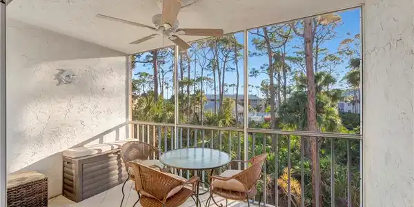 3072 Sandpiper Bay CIR