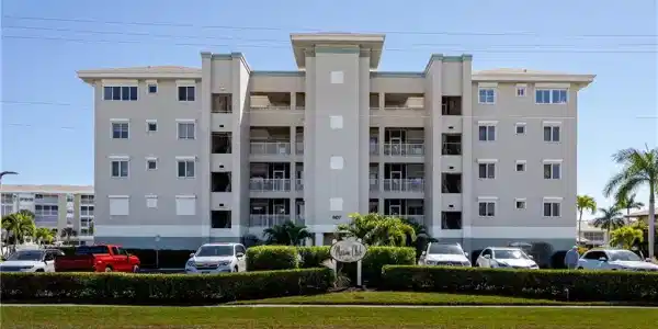 907 Panama CT