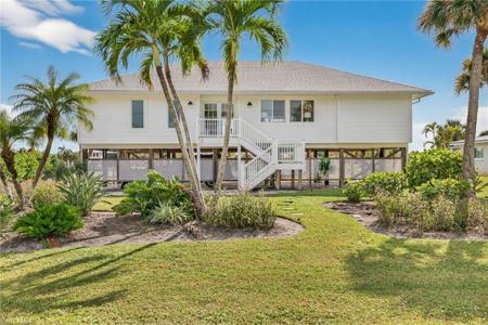 3311 Twin Lakes LN