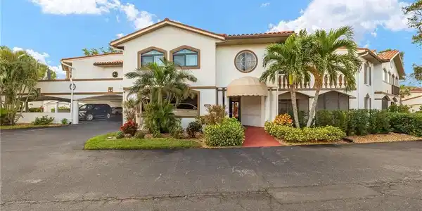 11921 Seabreeze Cove LN