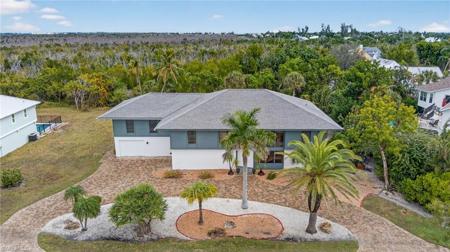 1379 Albatross RD