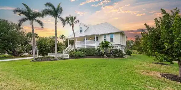 253 Daniel DR