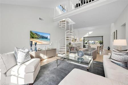 314 7th AVE S