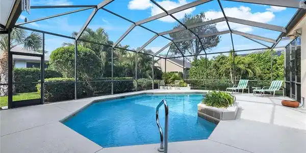 3500 Pine Fern LN