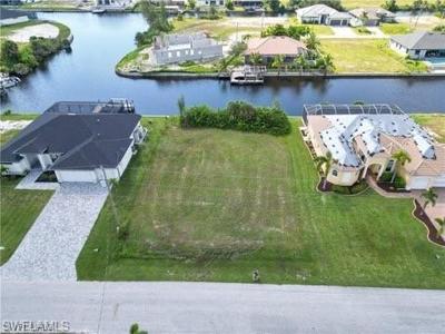 2318 NW 38th PL