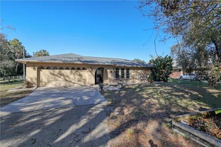 2325 Lazy River LN