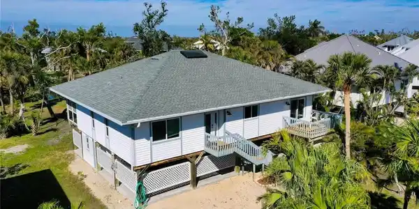 2126 Egret CIR