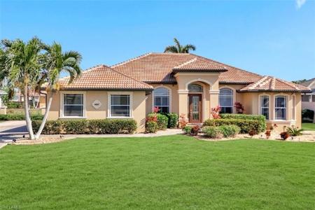 4937 SW 20th AVE