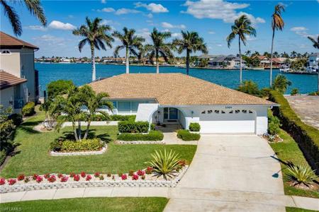 1064 Fieldstone DR