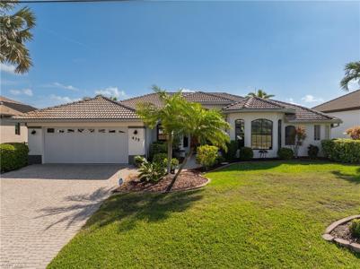 435 SW 38th PL