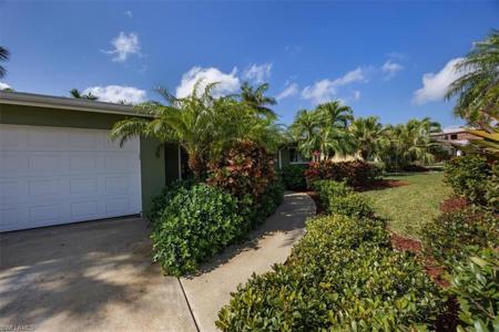 2032 Coral Point DR