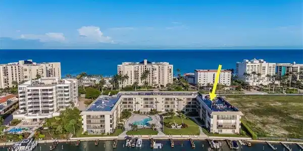 3200 Gulf Shore BLVD N