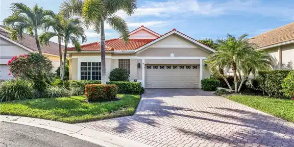 353 Steerforth CT