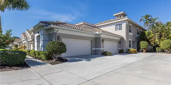 3985 Deer Crossing CT