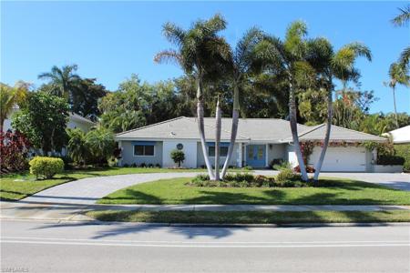 606 Park Shore DR