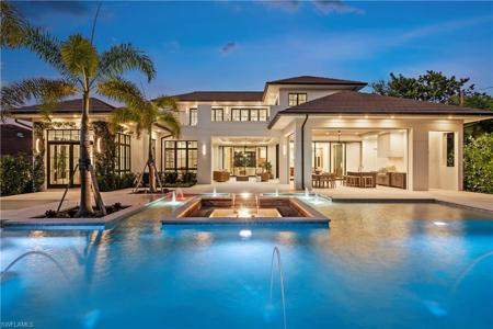 626 S Golf DR