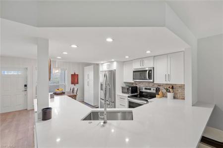 876 Gulf Pavilion DR