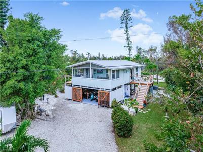 10931 Russell RD