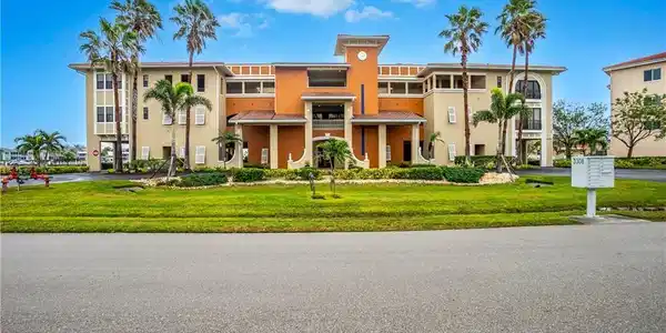 3308 Purple Martin DR