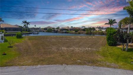 1900 NW 36th AVE