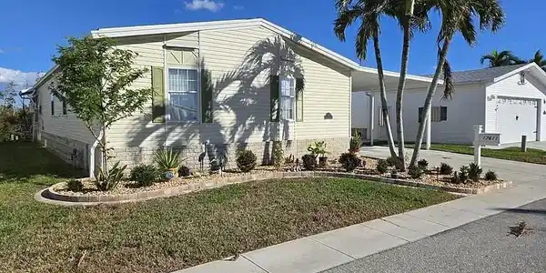17611 Canal Cove CT
