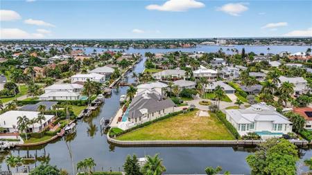 1693 BONITA CT