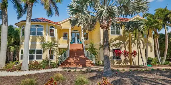 2312 Starfish LN