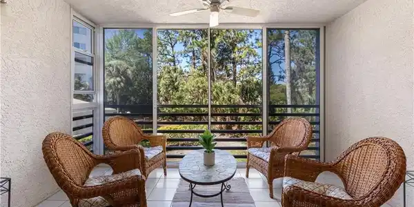 285 Naples Cove