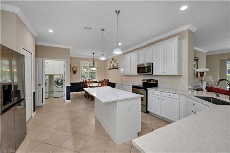 3926 Sapphire WAY