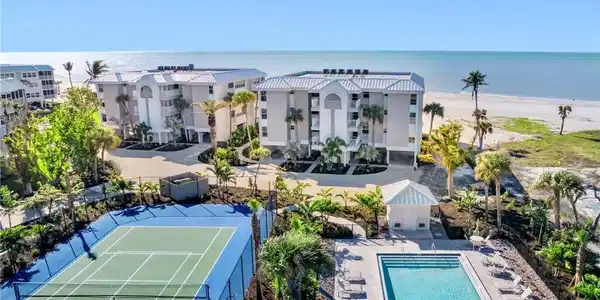 3225 W Gulf DR