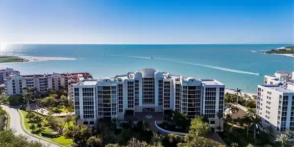 4000 Royal Marco WAY