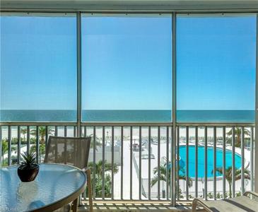 3443 Gulf Shore BLVD N