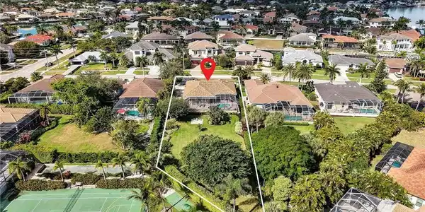 616 Hernando DR