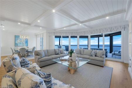 8473 Bay Colony DR