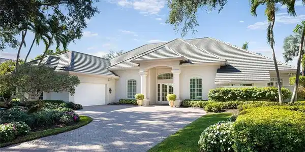 6975 Greentree DR